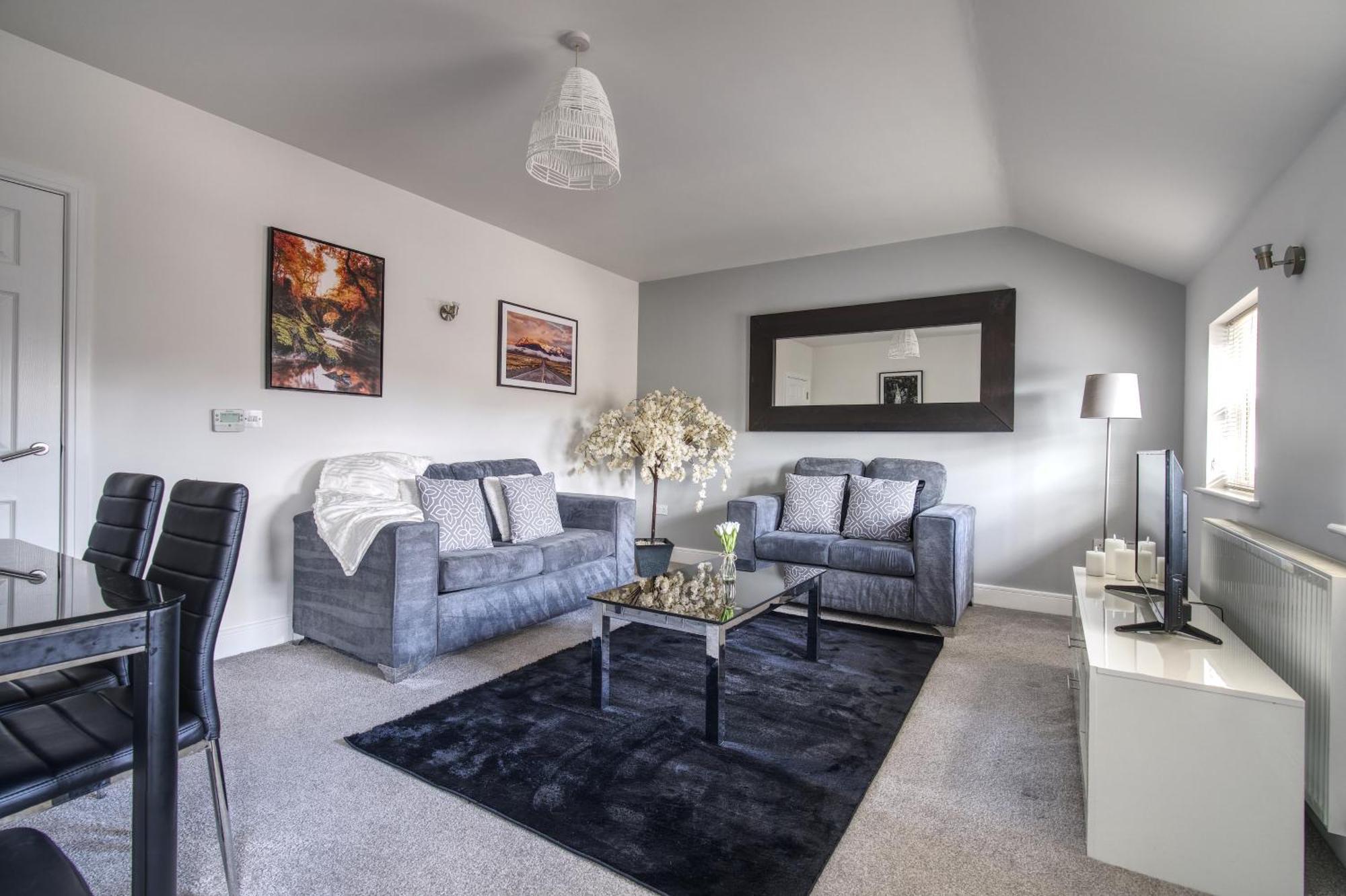 #St Georges Court By Derbnb, Spacious 2 Bedroom Apartments, Free Parking, Wi-Fi, Netflix & Within Walking Distance Of The City Centre Derby Exteriör bild