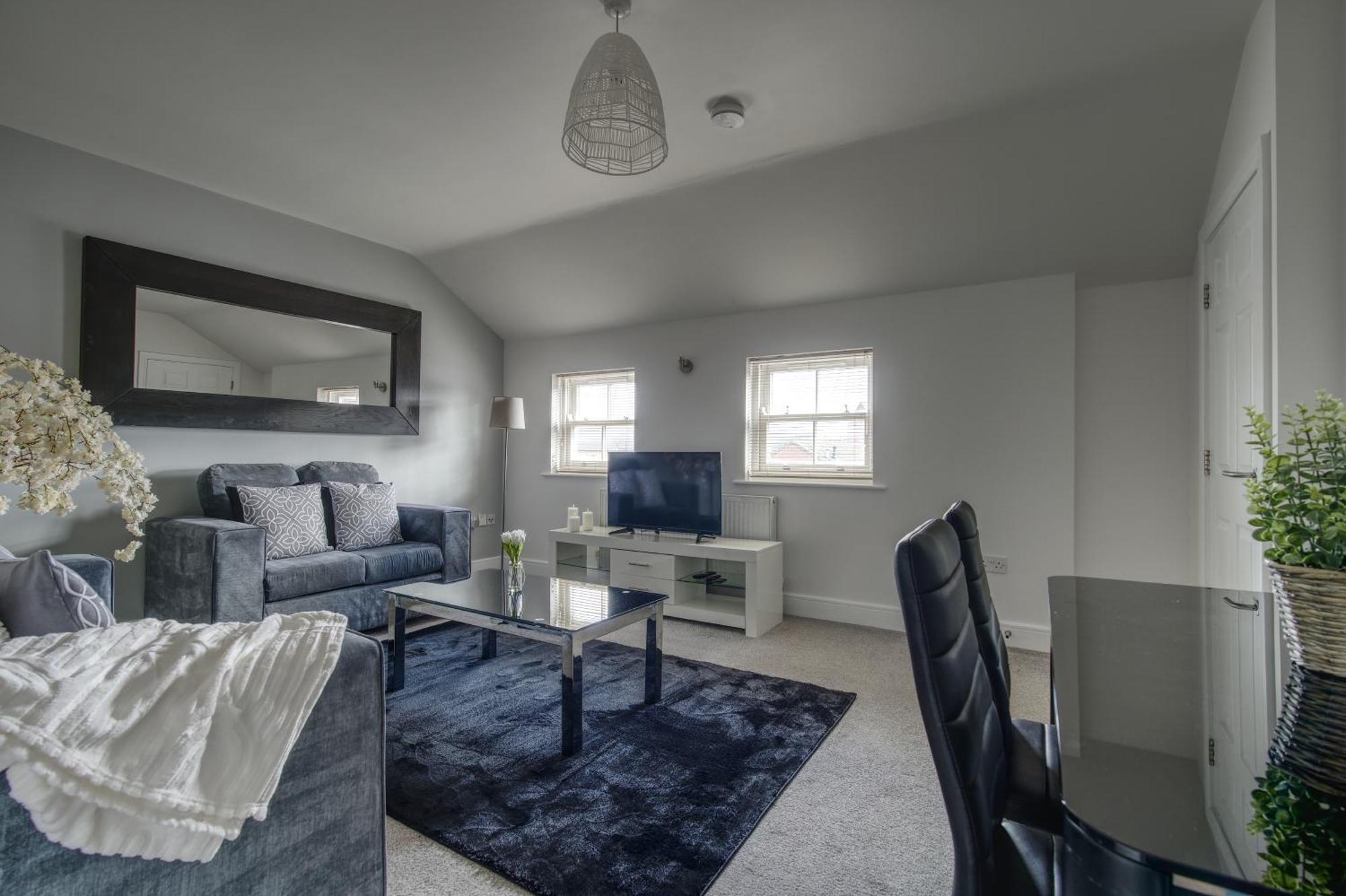 #St Georges Court By Derbnb, Spacious 2 Bedroom Apartments, Free Parking, Wi-Fi, Netflix & Within Walking Distance Of The City Centre Derby Exteriör bild